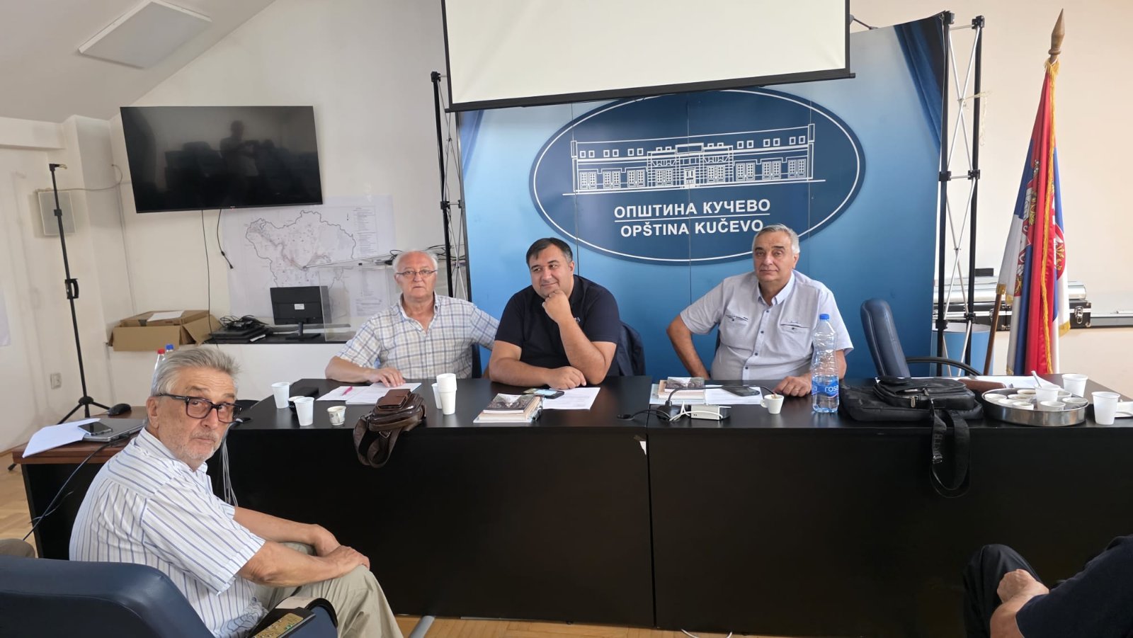 Read more about the article Седница Извршног одбора и седница Националног Савета Влашке Националне Мањине
